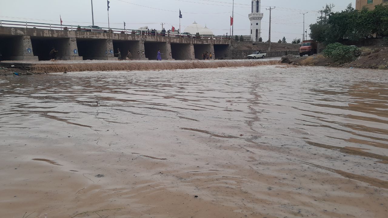 آبگرفتگی معابر شهری در خاش