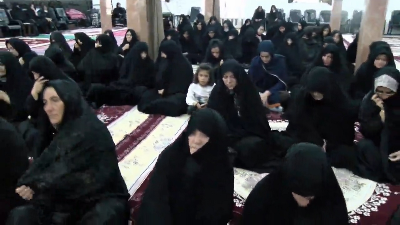 سینه‌زنی عزاداران در آخرین روز ماه صفر