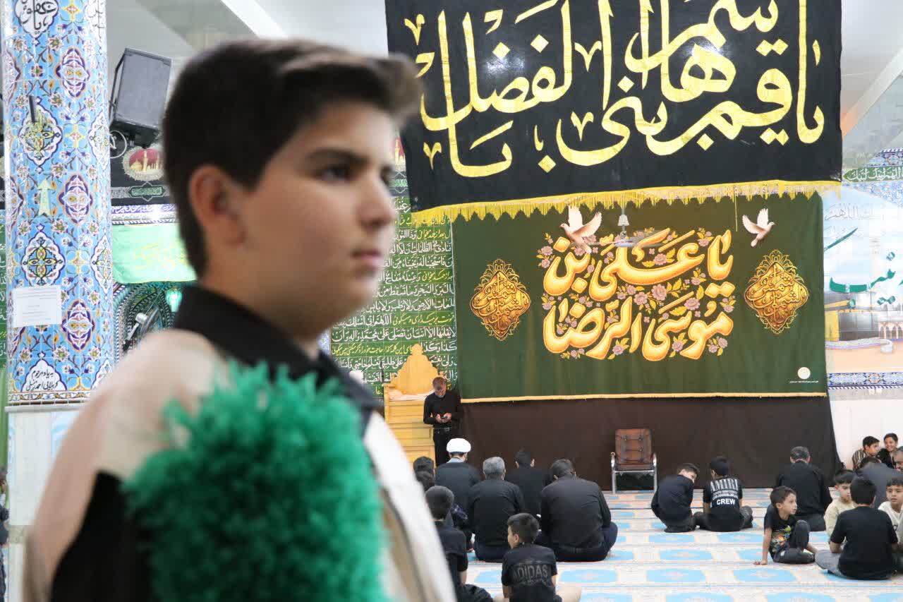 مراسم زنجیرزنی عزاداران در شهر عسگران