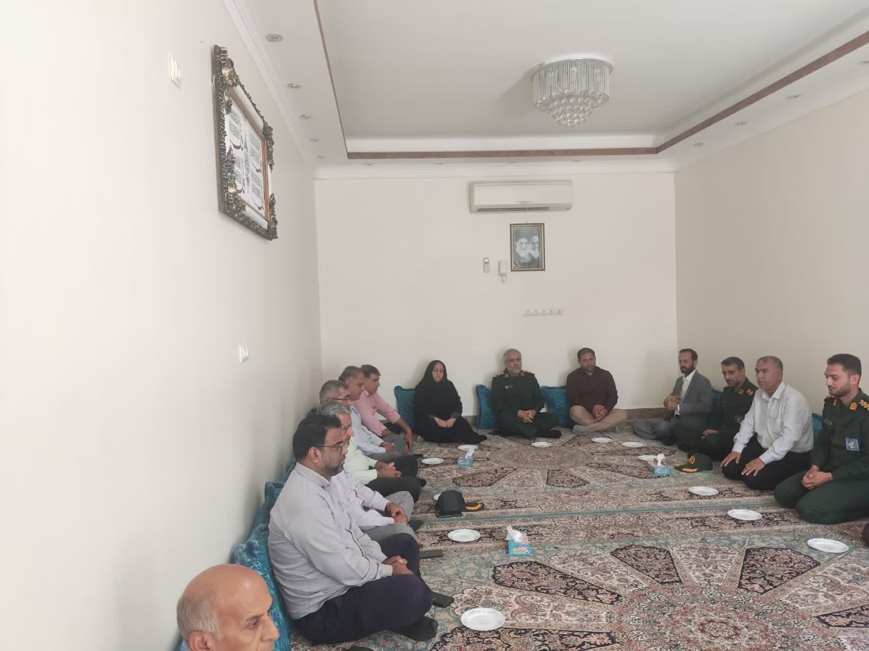دیدار مسئولان خنج با آزاده یوسف مهدوی